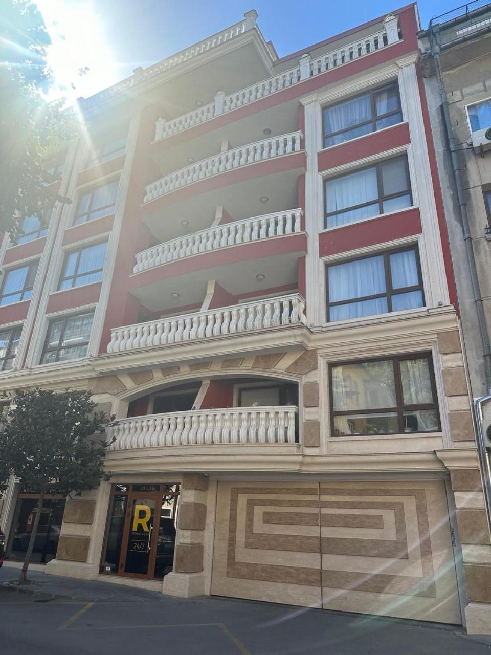 Central Luxury Antique Apartment 바르나 외부 사진